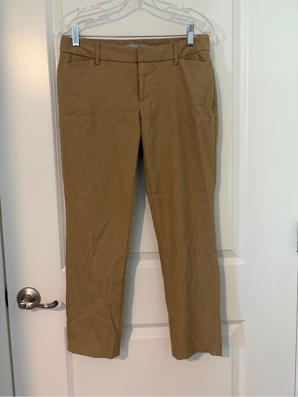 Gap Women’s Slim Cropped Khaki Pants - Size 2